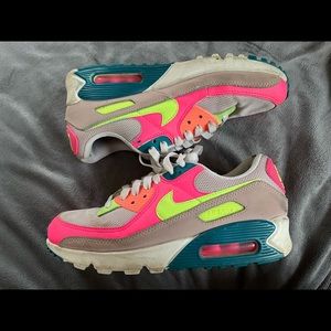 kids colored nike air shoes. size 7.5